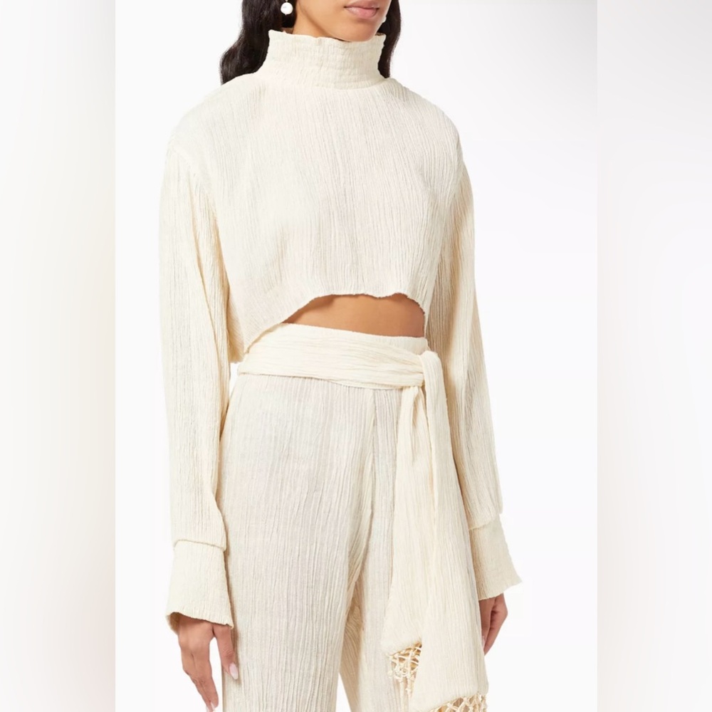 Savannah Morrow the Label Revolve Top✨